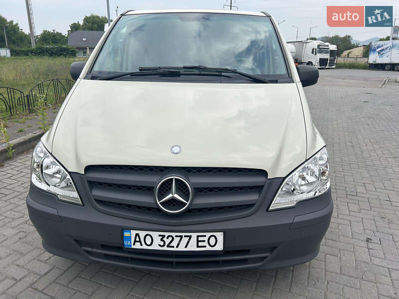 Минивэн Mercedes-Benz Vito 2011 в Мукачево