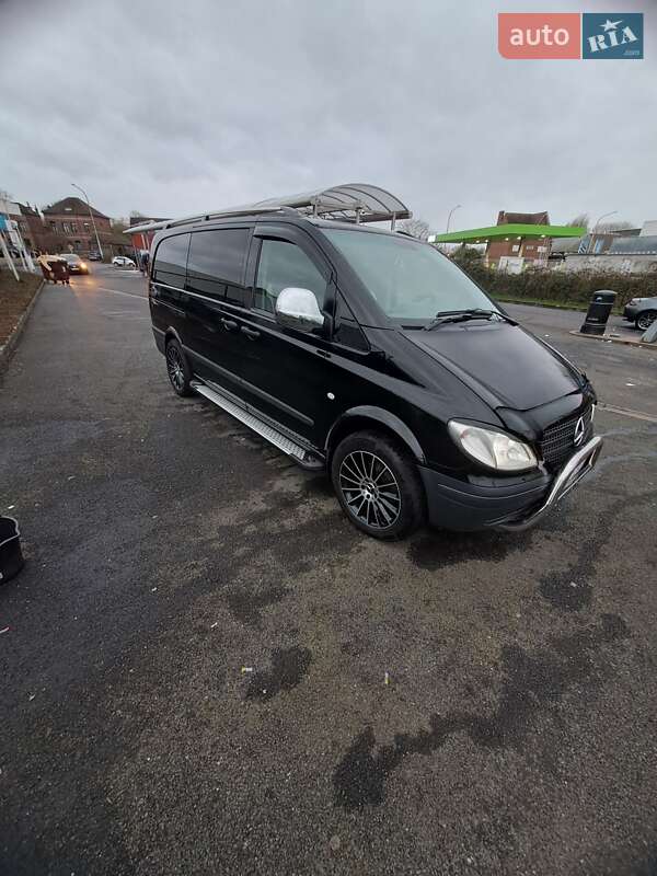 Минивэн Mercedes-Benz Vito 2006 в Черновцах