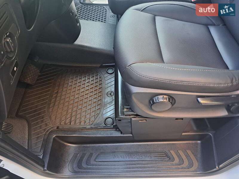 Минивэн Mercedes-Benz Vito 2020 в Черновцах