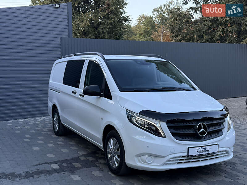 Минивэн Mercedes-Benz Vito 2016 в Черновцах