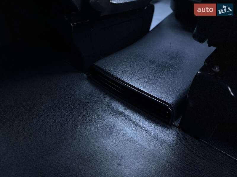 Минивэн Mercedes-Benz Vito 2016 в Черновцах