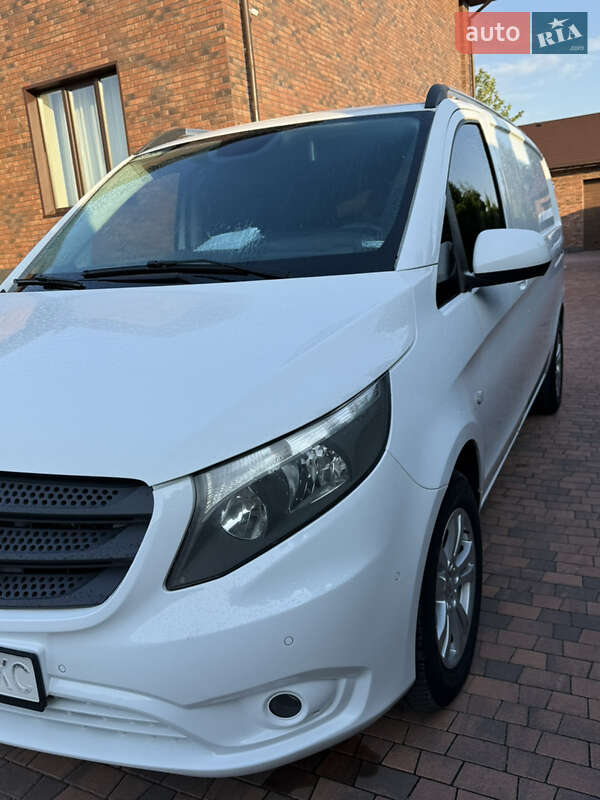 Mercedes-Benz Vito 2015