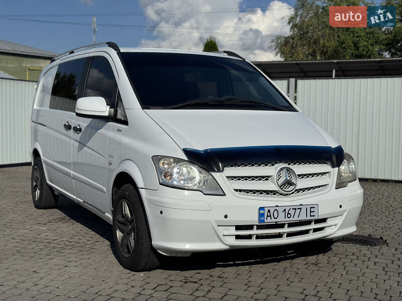 Вантажний фургон Mercedes-Benz Vito 2012 в Мукачевому