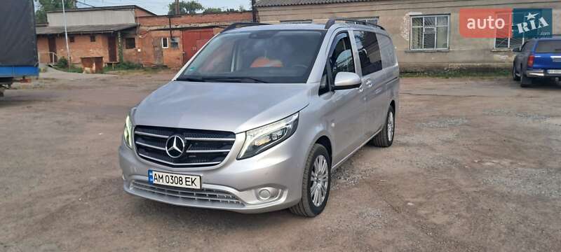 Грузопассажирский фургон Mercedes-Benz Vito 2016 в Бердичеве