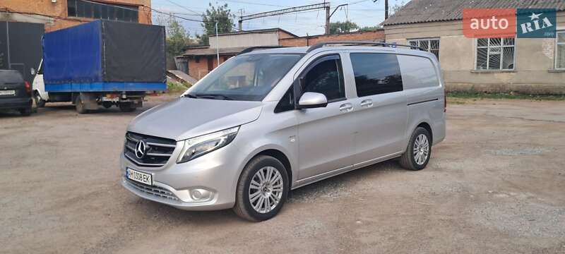 Грузопассажирский фургон Mercedes-Benz Vito 2016 в Бердичеве
