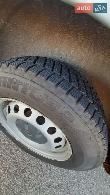 Минивэн Mercedes-Benz Vito 2013 в Хороле