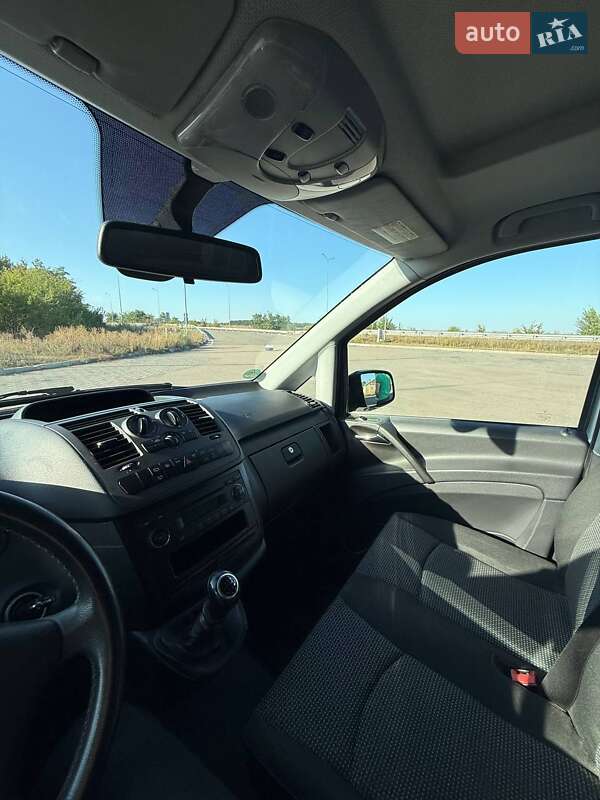 Минивэн Mercedes-Benz Vito 2013 в Хороле