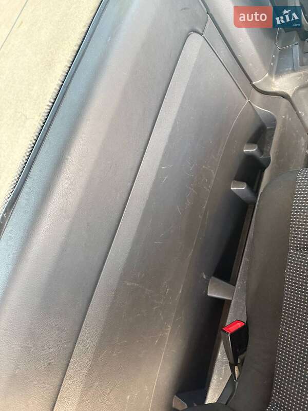 Минивэн Mercedes-Benz Vito 2013 в Хороле