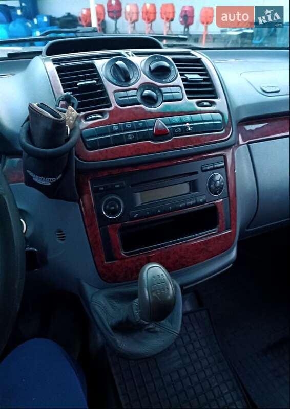 Минивэн Mercedes-Benz Vito 2006 в Днепре