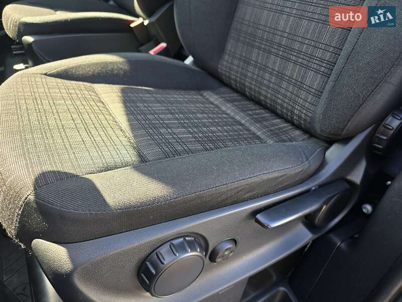 Вантажний фургон Mercedes-Benz Vito 2019 в Луцьку