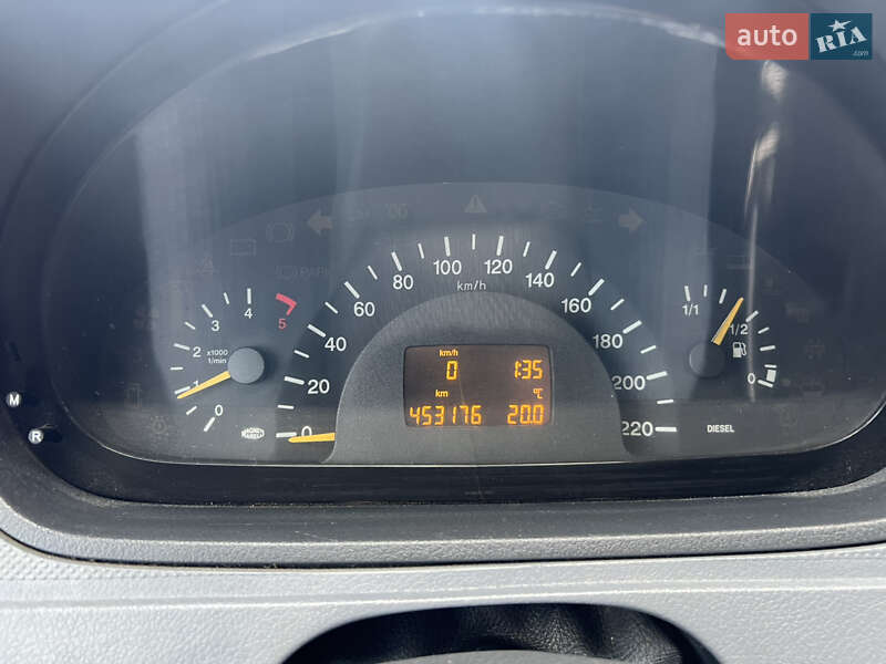 Мінівен Mercedes-Benz Vito 2004 в Києві