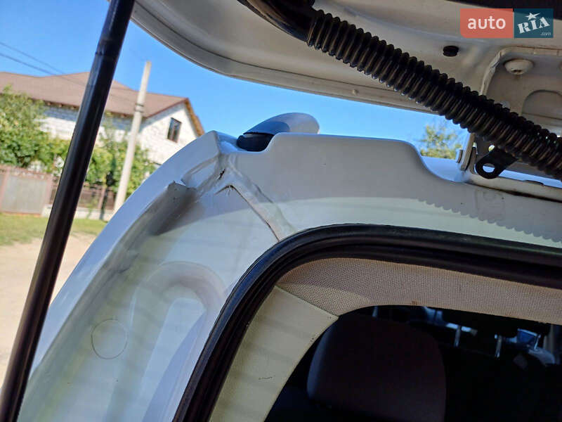 Минивэн Mercedes-Benz Vito 2015 в Тячеве фото 8 Минивэн Mercedes-Benz Vito 2015 в Тячеве