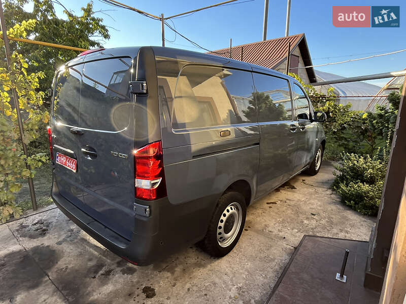 Вантажний фургон Mercedes-Benz Vito 2021 в Львові
