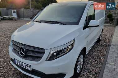 Грузовой фургон Mercedes-Benz Vito 2020 в 