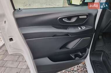 Грузовой фургон Mercedes-Benz Vito 2020 в 