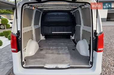 Грузовой фургон Mercedes-Benz Vito 2020 в 