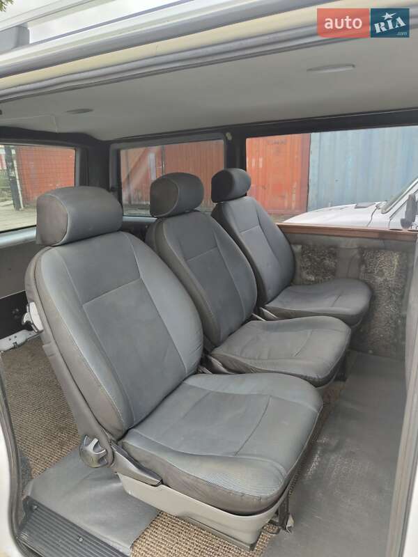 Минивэн Mercedes-Benz Vito 2003 в Тарутине
