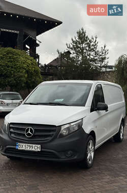 Вантажний фургон Mercedes-Benz Vito 2017 в Рівному