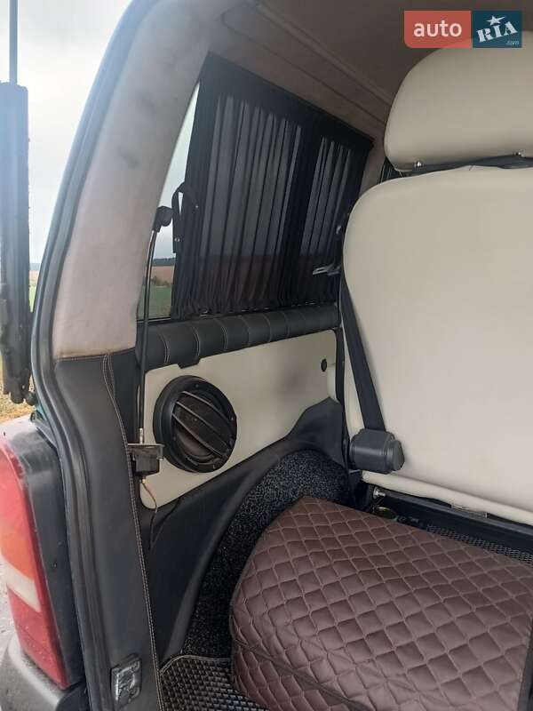 Минивэн Mercedes-Benz Vito 2001 в Глухове