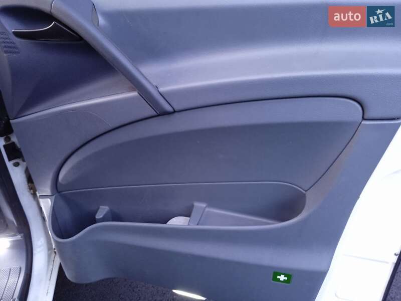 Минивэн Mercedes-Benz Vito 2009 в Киеве