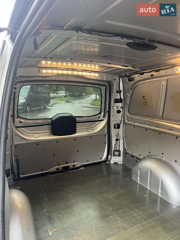 Грузовой фургон Mercedes-Benz Vito 2015 в Черновцах