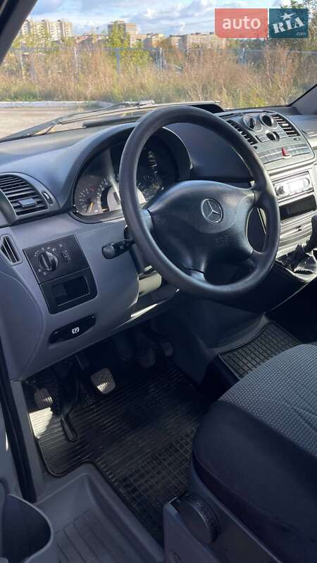 Мінівен Mercedes-Benz Vito 2006 в Нововолинську