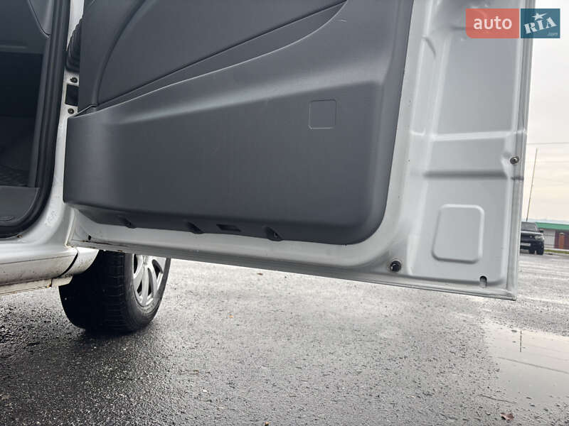 Минивэн Mercedes-Benz Vito 2009 в Солотвине фото 18 Минивэн Mercedes-Benz Vito 2009 в Солотвине