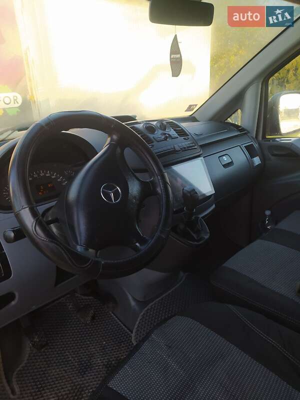 Минивэн Mercedes-Benz Vito 2004 в Черновцах фото 2 Минивэн Mercedes-Benz Vito 2004 в Черновцах