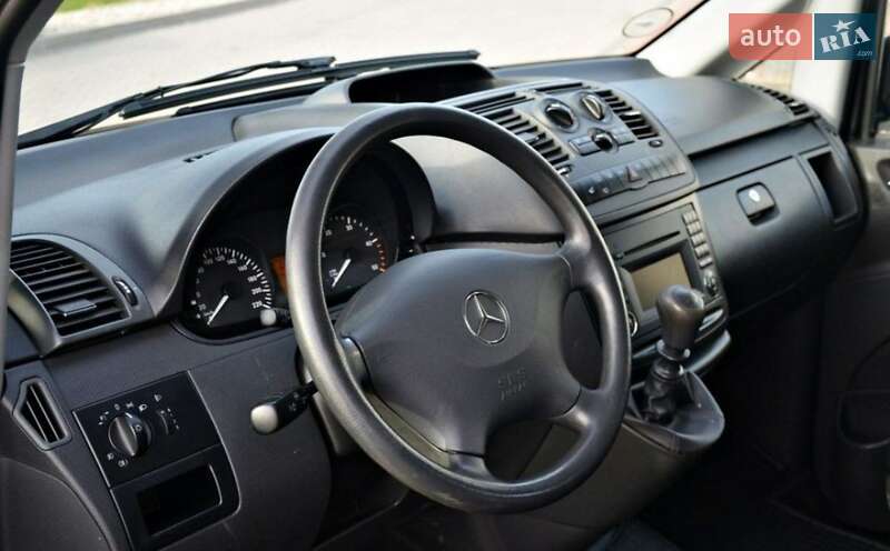 Минивэн Mercedes-Benz Vito 2000 в Киеве