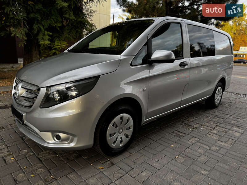 Вантажний фургон Mercedes-Benz Vito 2015 в Дніпрі