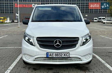 Вантажний фургон Mercedes-Benz Vito 2018 в 
