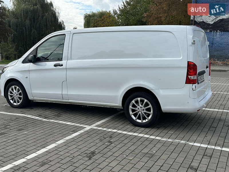 Вантажний фургон Mercedes-Benz Vito 2018 в Луцьку