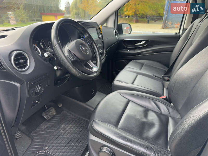 Вантажний фургон Mercedes-Benz Vito 2018 в Луцьку