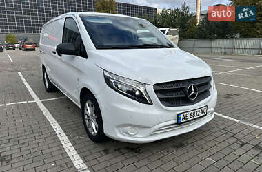 Вантажний фургон Mercedes-Benz Vito 2018 в 