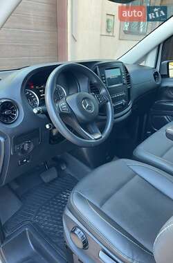Мінівен Mercedes-Benz Vito 2021 в 