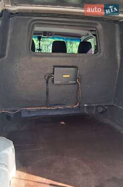 Минивэн Mercedes-Benz Vito 2002 в  фото 4 Минивэн Mercedes-Benz Vito 2002 в