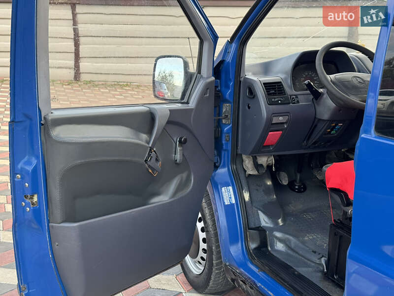 Мінівен Mercedes-Benz Vito 1998 в Чернівцях
