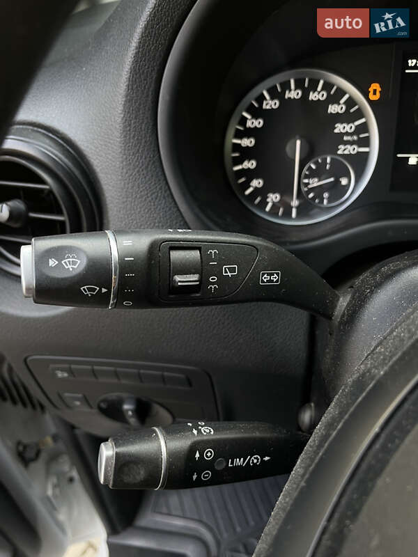 Мінівен Mercedes-Benz Vito 2017 в Одесі