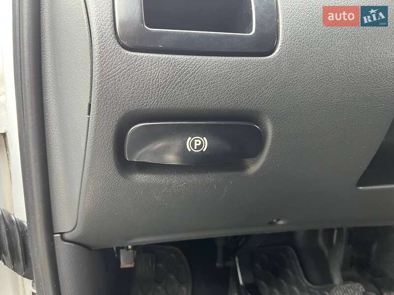 Вантажопасажирський фургон Mercedes-Benz Vito 2010 в Києві