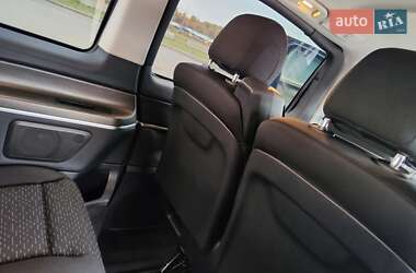 Минивэн Mercedes-Benz Vito 2020 в 