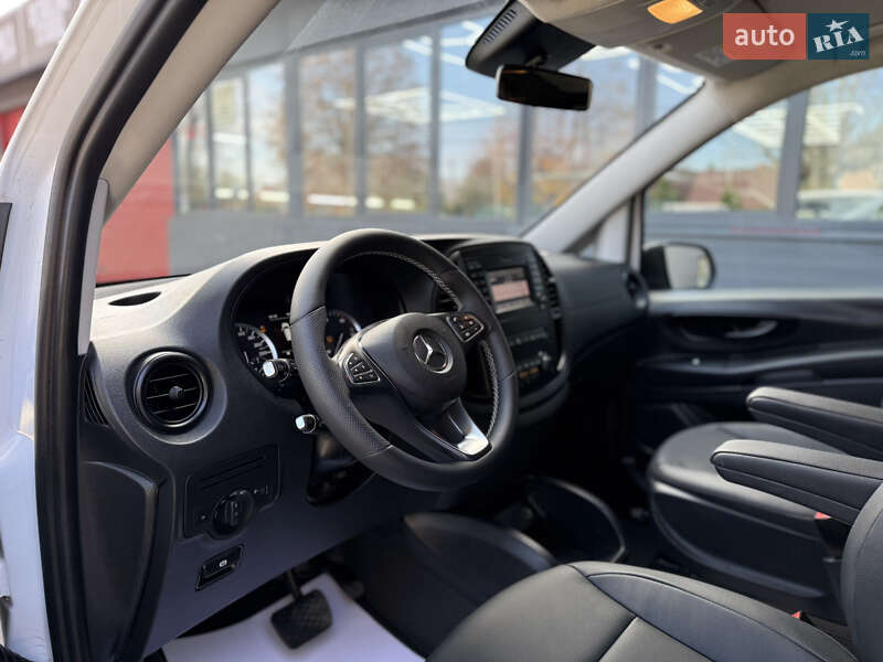 Минивэн Mercedes-Benz Vito 2016 в Черновцах