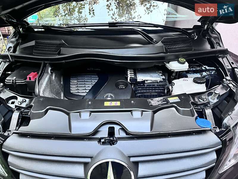 Мінівен Mercedes-Benz Vito 2019 в Івано-Франківську