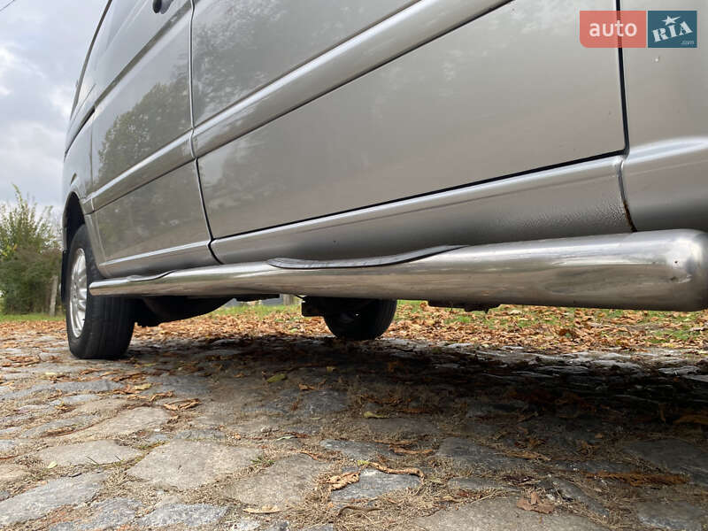 Минивэн Mercedes-Benz Vito 2006 в Корце