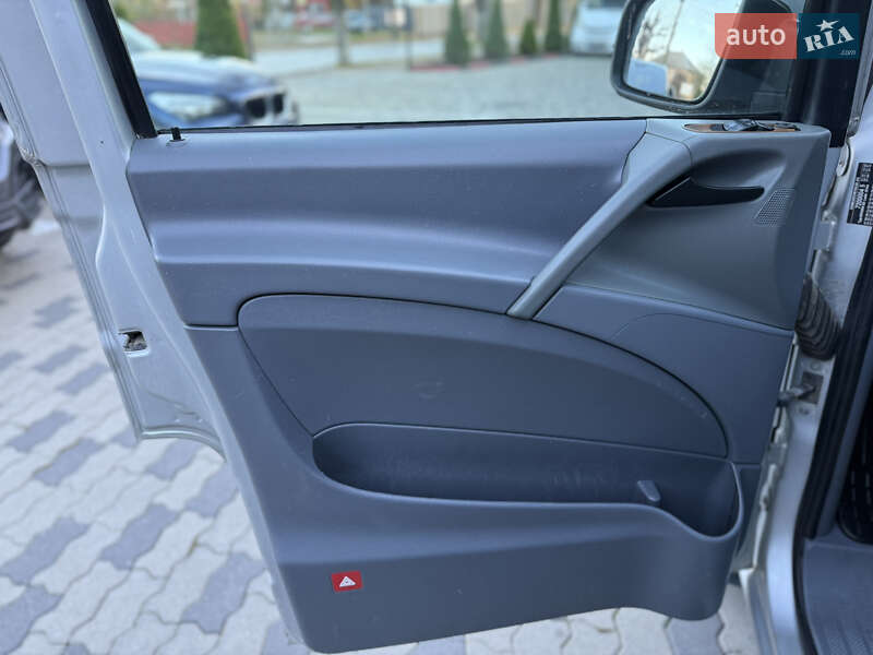 Минивэн Mercedes-Benz Vito 2006 в Черновцах