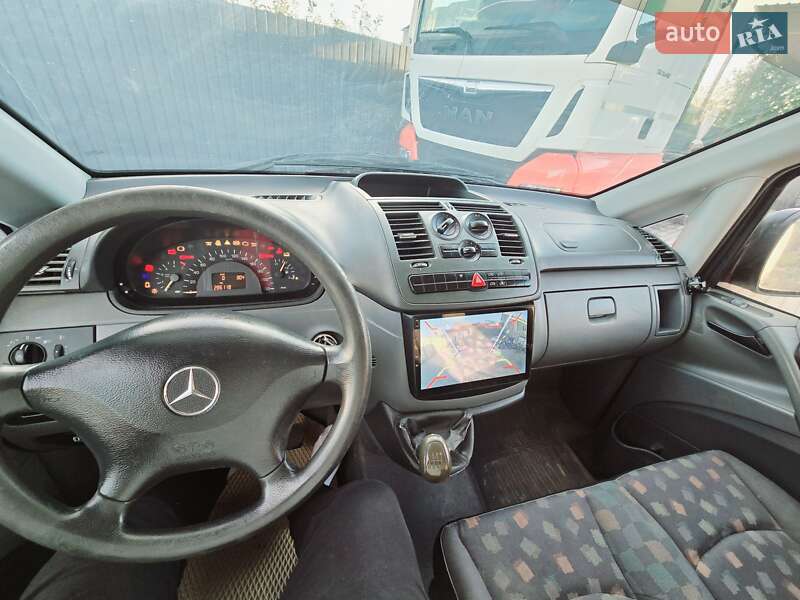 Вантажний фургон Mercedes-Benz Vito 2006 в Первомайську
