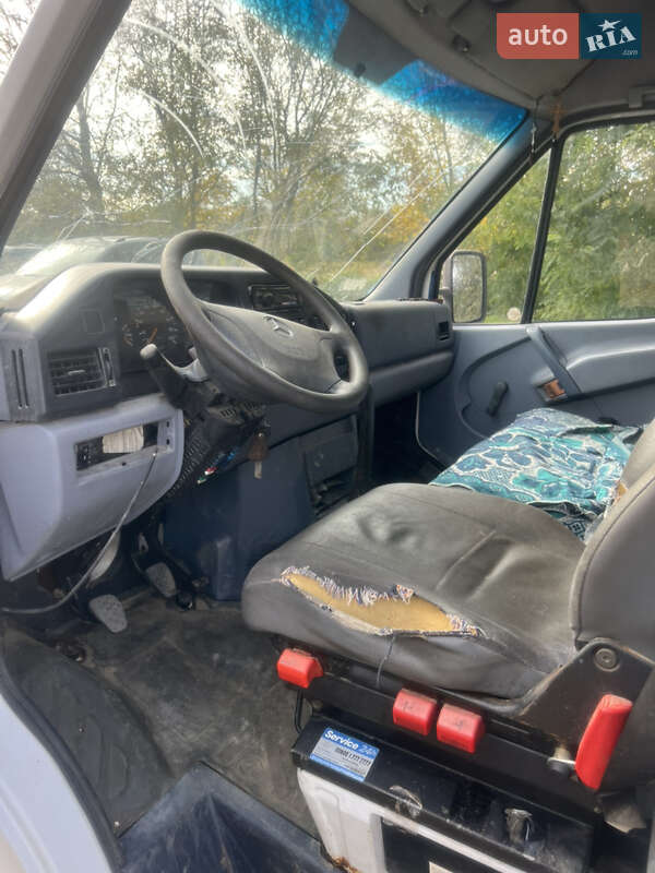 Минивэн Mercedes-Benz Vito 1997 в Черновцах фото 11 Минивэн Mercedes-Benz Vito 1997 в Черновцах