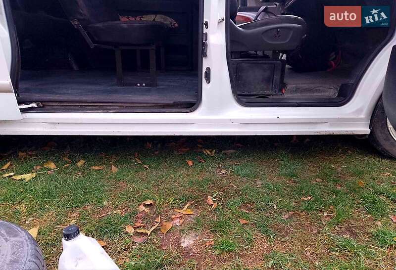 Минивэн Mercedes-Benz Vito 1997 в Олевске