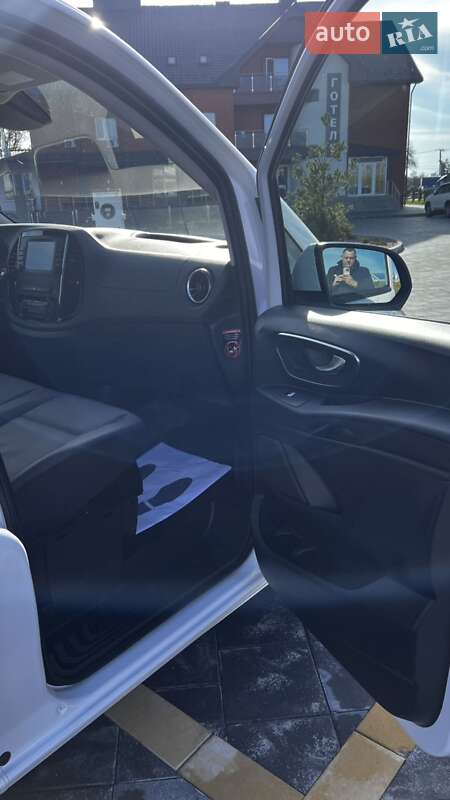 Микроавтобус грузовой (до 3,5т) Mercedes-Benz Vito 2021 в Звягеле