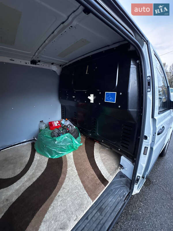 Вантажний фургон Mercedes-Benz Vito 2012 в Києві фото 7 Вантажний фургон Mercedes-Benz Vito 2012 в Києві