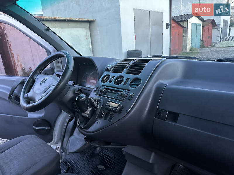 Минивэн Mercedes-Benz Vito 2001 в Стрые